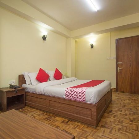 Oyo 28754 The Sunrise Residency Hotel Гангток Екстериор снимка