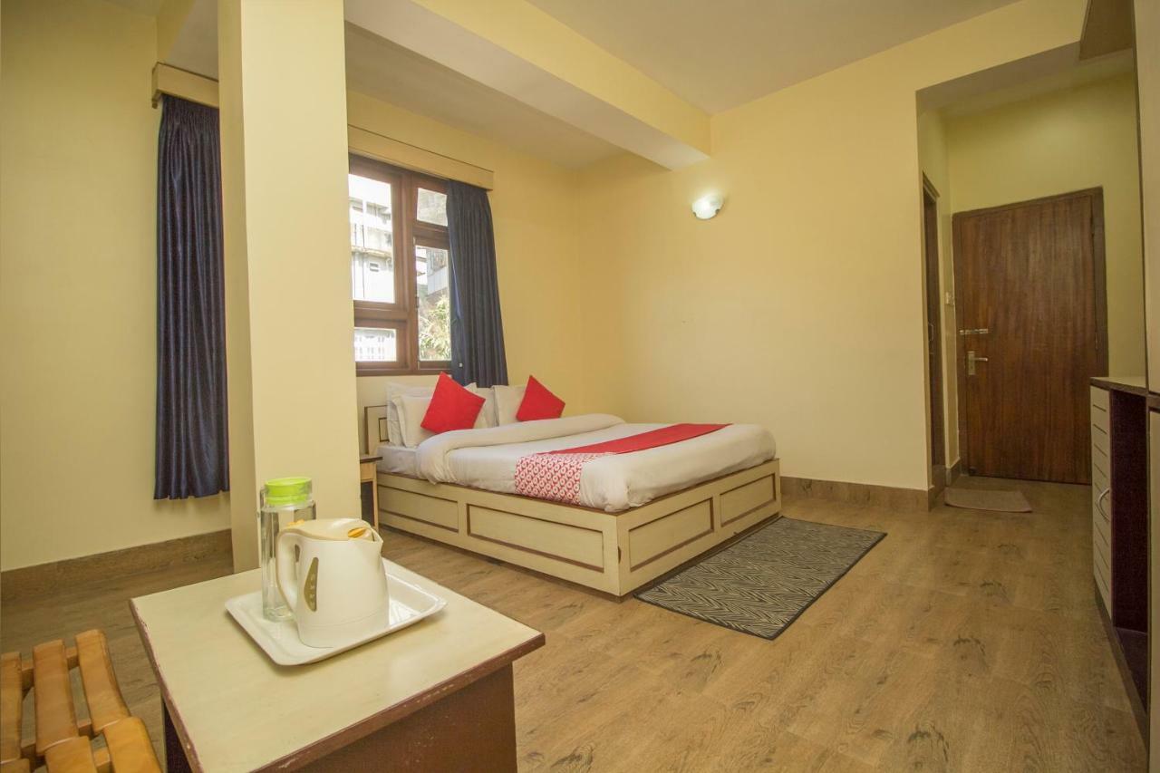 Oyo 28754 The Sunrise Residency Hotel Гангток Екстериор снимка