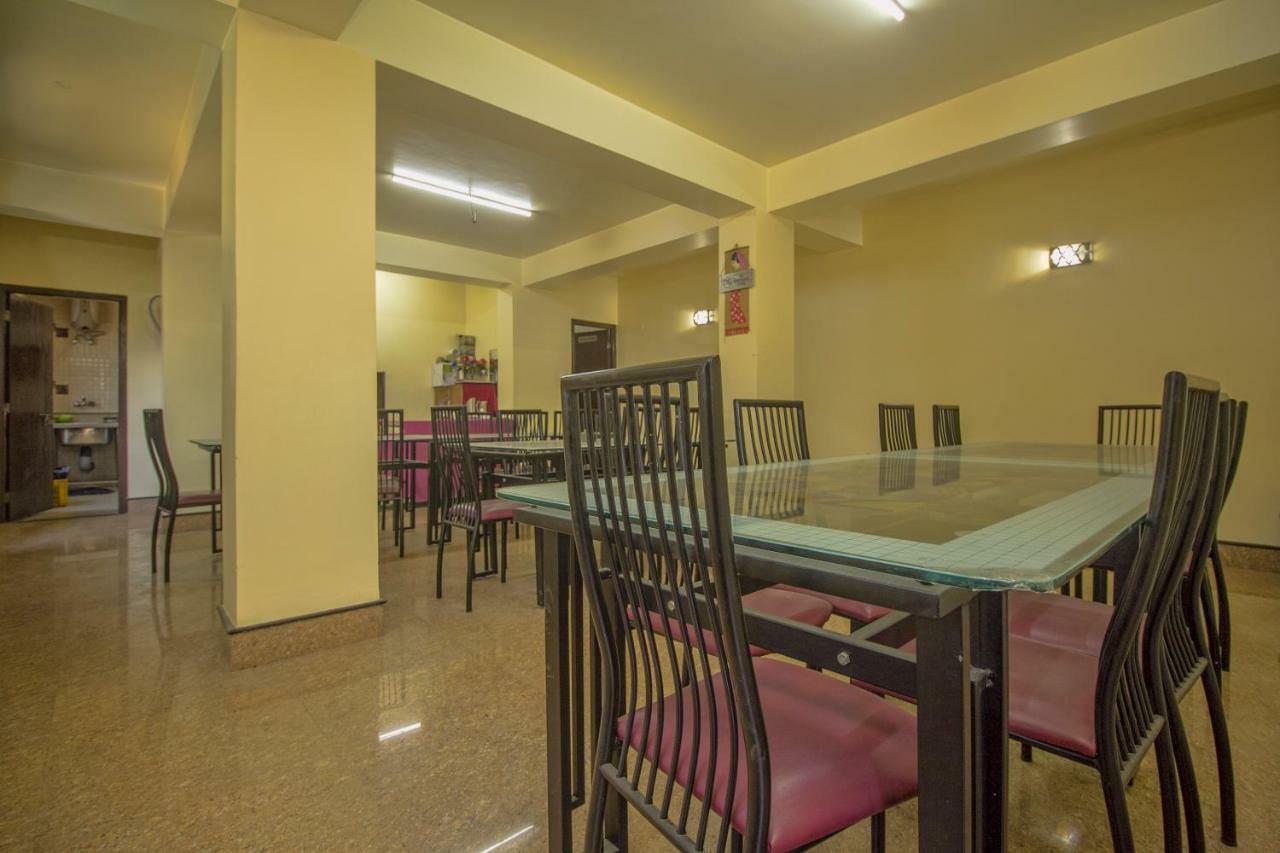 Oyo 28754 The Sunrise Residency Hotel Гангток Екстериор снимка