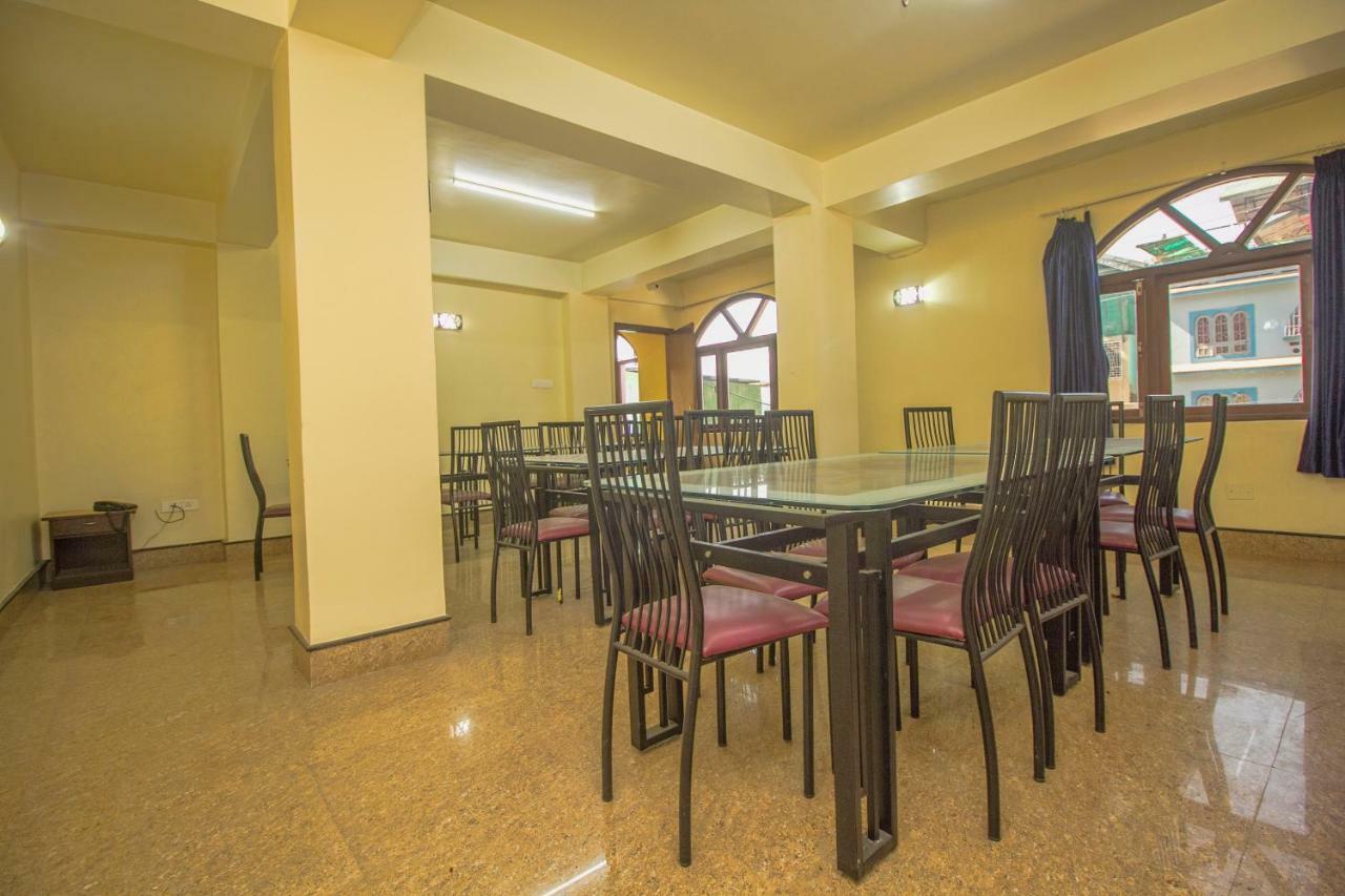 Oyo 28754 The Sunrise Residency Hotel Гангток Екстериор снимка