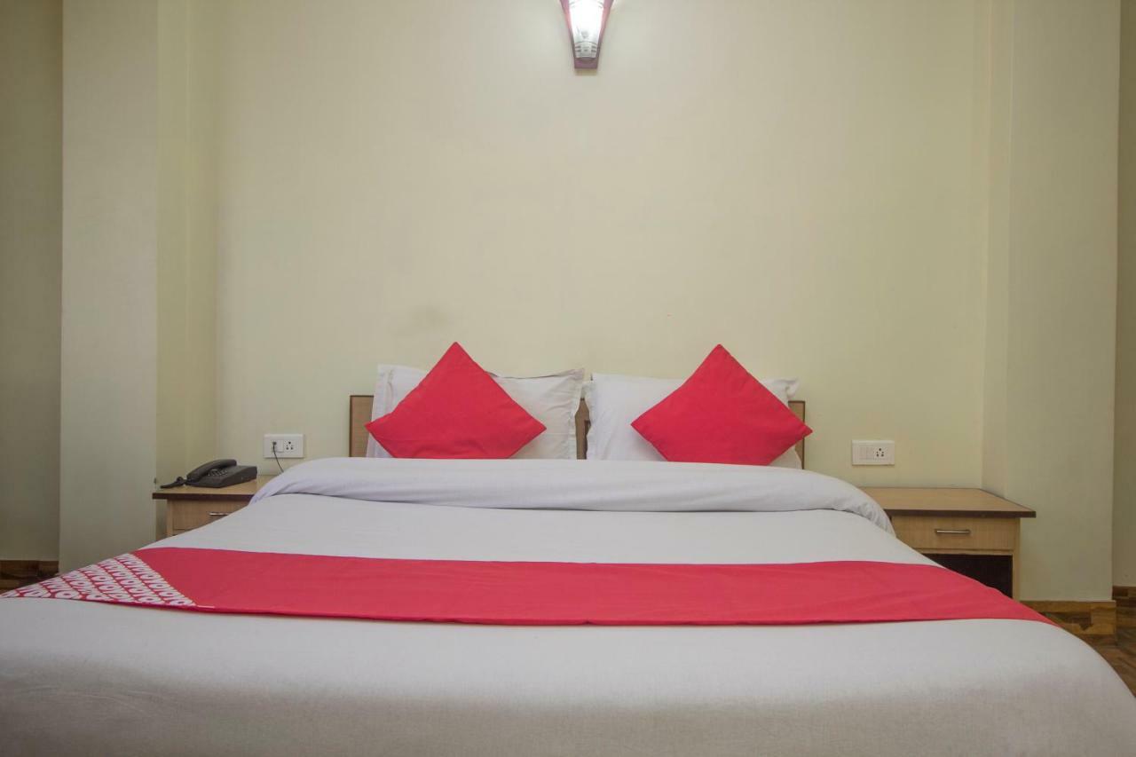 Oyo 28754 The Sunrise Residency Hotel Гангток Екстериор снимка