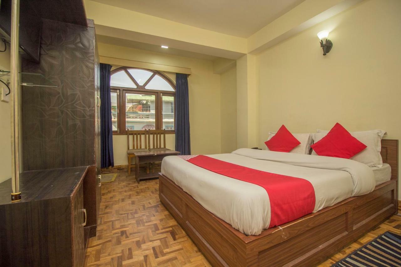 Oyo 28754 The Sunrise Residency Hotel Гангток Екстериор снимка